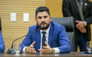 Jean Mendonça vota contra  perdão da dívida milionária do ICMS da Energisa e defende mais recursos para os municípios